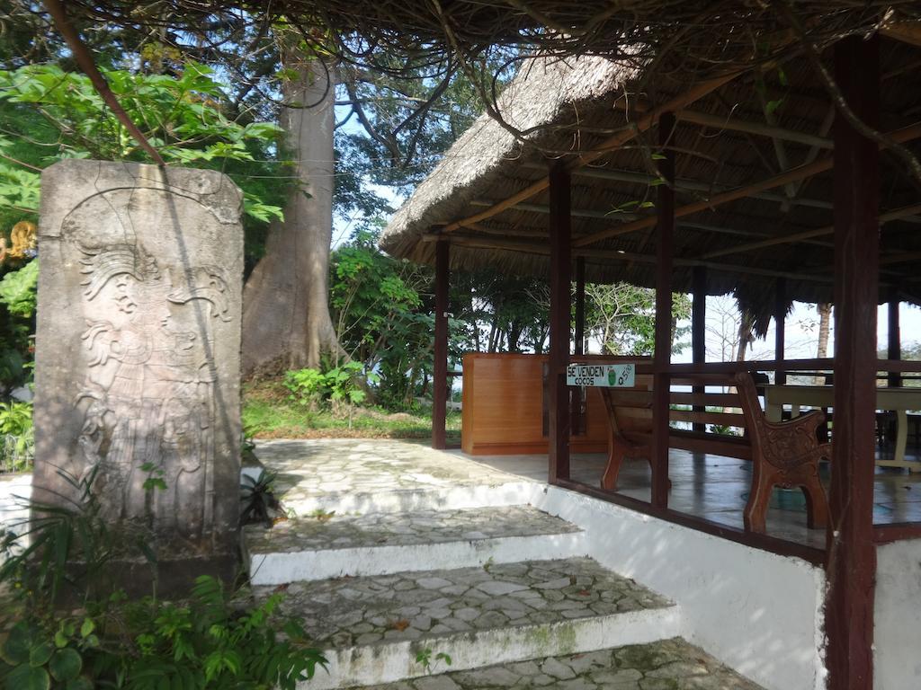 Hotel Santa Barbara Tikal Flores Kültér fotó